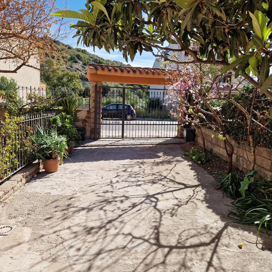 Appartamento Casa Vostra Bosa Kültér fotó