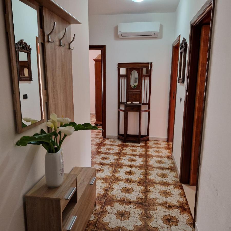 Appartamento Casa Vostra Bosa Kültér fotó