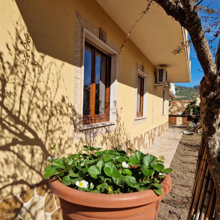 Appartamento Casa Vostra Bosa Kültér fotó